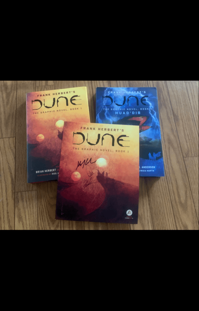 DUNE Graphic novel set, volumes 1 and 2